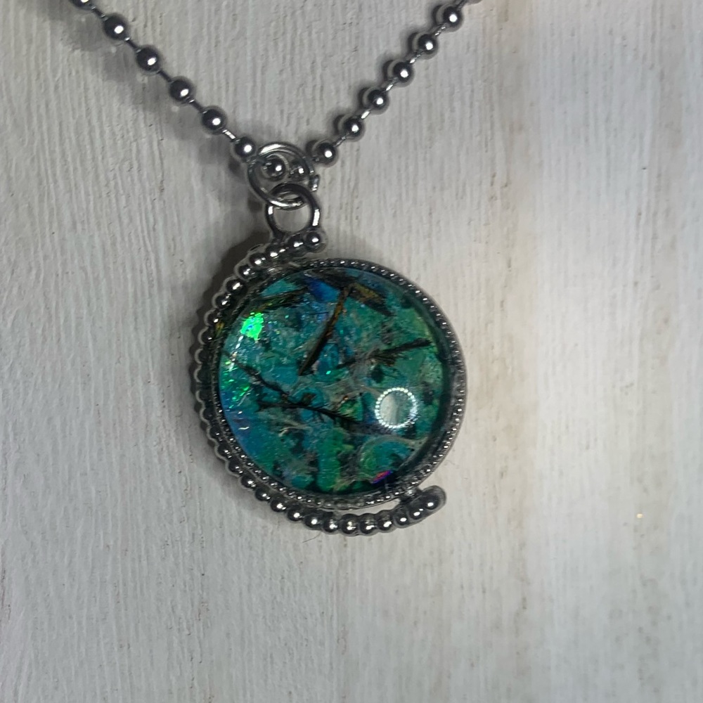 Handmade Necklace - Picture 2 of 3